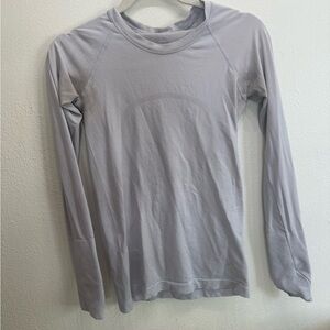 Lavender lululemon long sleeve swiftly tech top